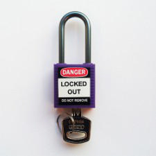 Brady Compact safe padlock 38MM SHA KD PURPLE 6PC
